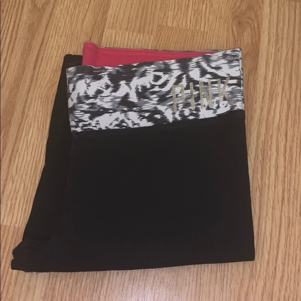 PINK yoga leggings
